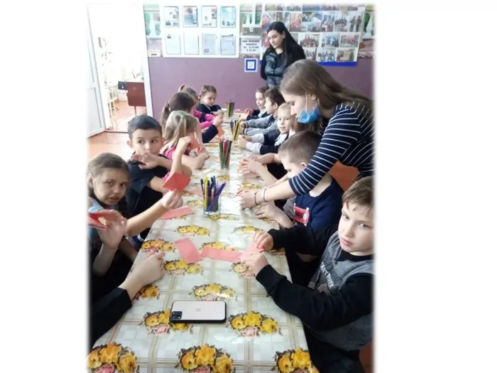 Слайд4 ученики 2 класса
