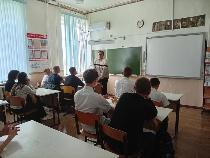 «Всем сердцем поклонись ему» — патриотический час