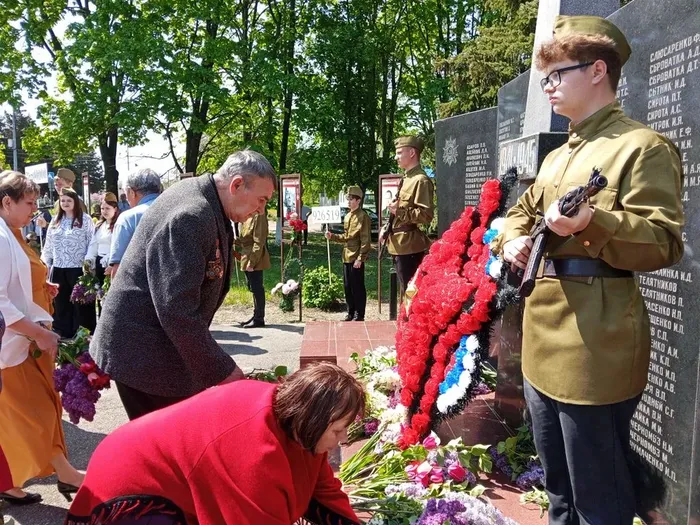 Митинг «Поклонимся великим тем годам»