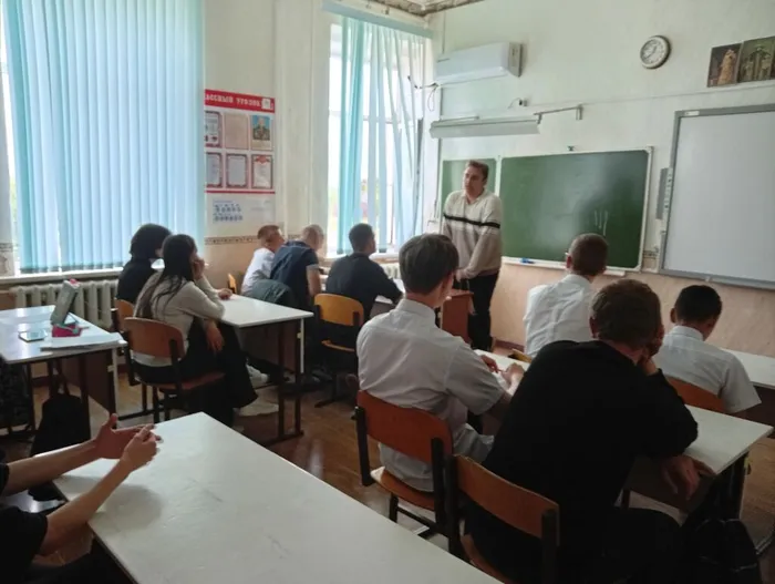 «Всем сердцем поклонись ему» — патриотический час