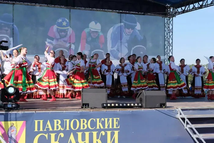 "С праздником, Павловский район!" - участие в праздничных мероприятиях