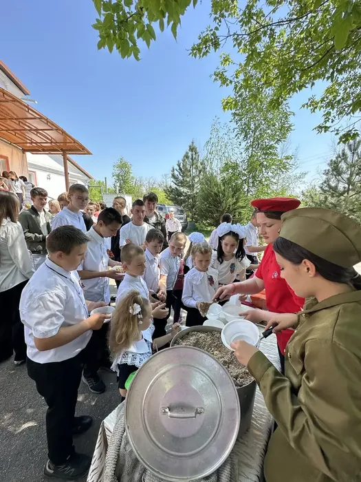 «Фронтовая каша» - акция  (клуб х.Красный)