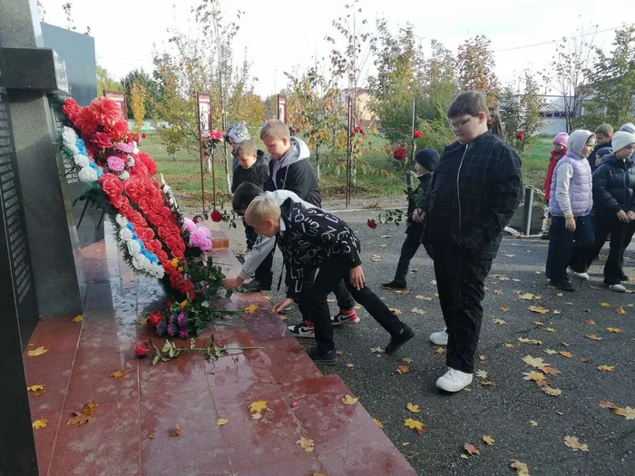 «Рубежи Побед» - возложение цветов