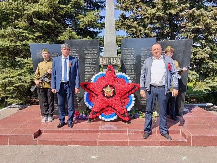 Митинг «Поклонимся великим тем годам»