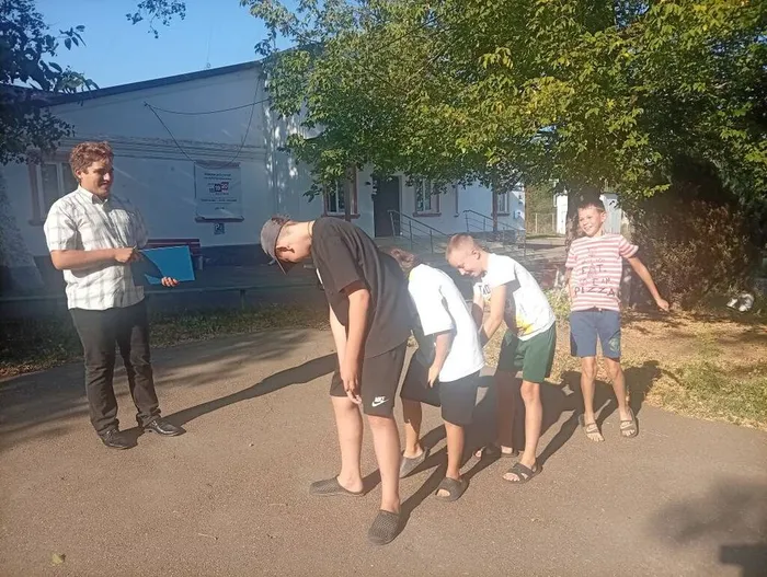 «Нам некогда скучать» — игровая программа